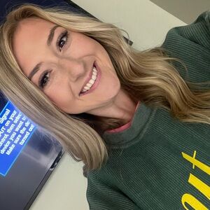 Meet your Posher, Becca